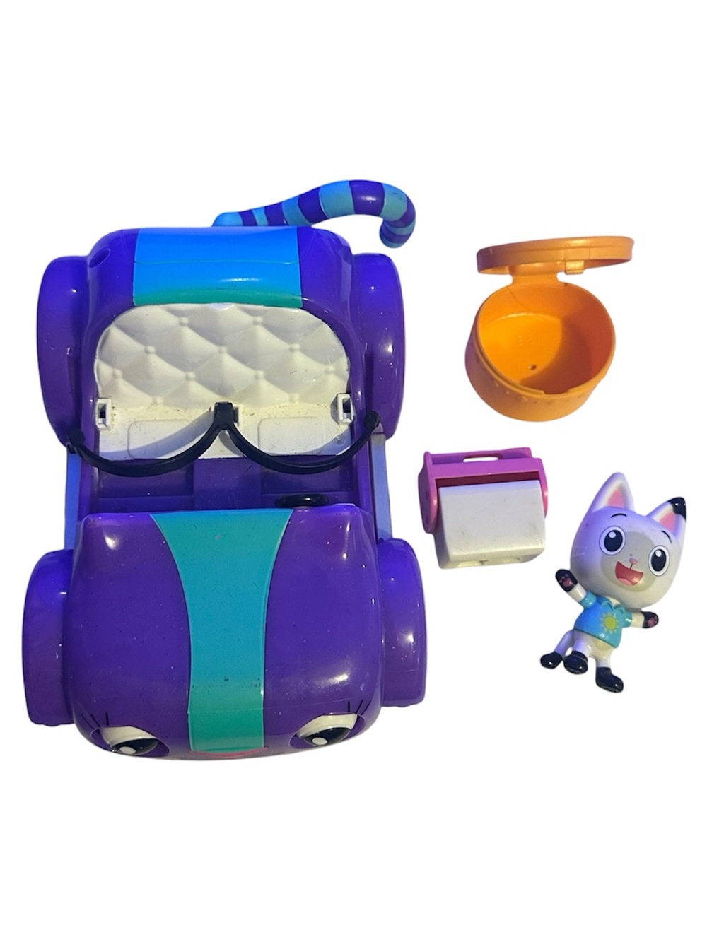 GABBYS DOLLHOUSE Carlita and Pandy Paws Picnic playset